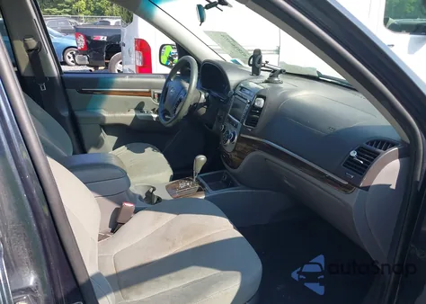 2010 Hyundai Santa Fe Gls from USA, damaged, VIN 5NMSGDAB7AH411330